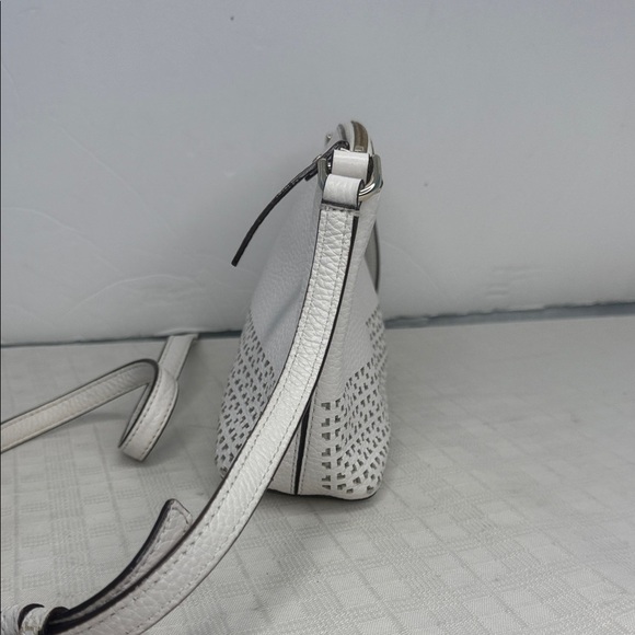 Kate Spade Millie Wakefield Lane Crossbody in white - Picture 3 of 9
